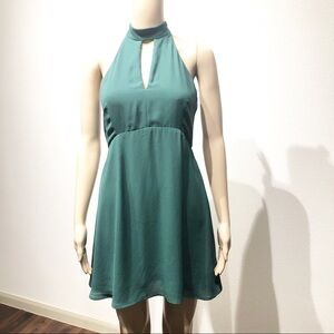 Gorgeous halter Lulu’s forest green dress Medium